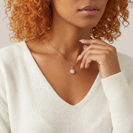 Pendentif Ava en or 18 carats avec diamant naturel rond