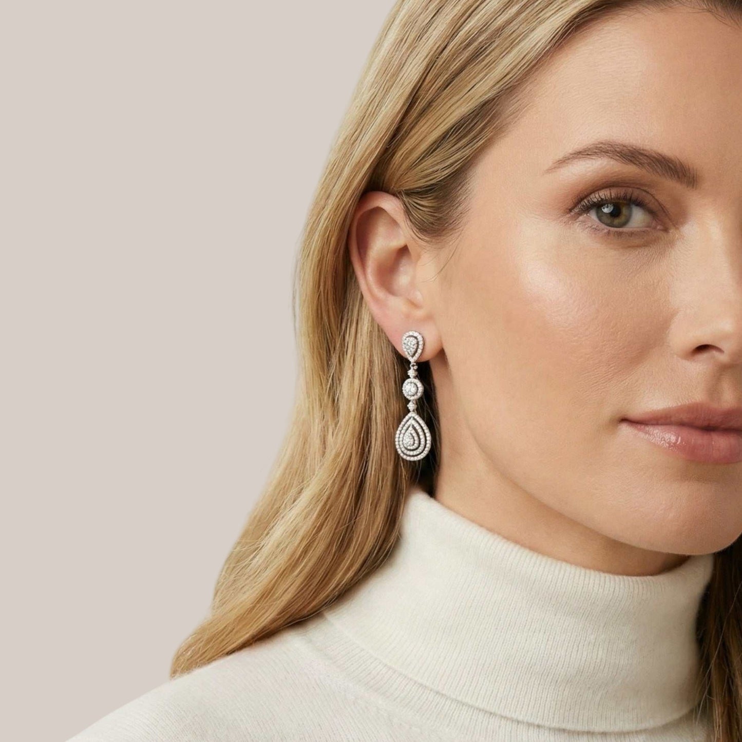 Tear Drop Diamond Earrings in 18KT Gold