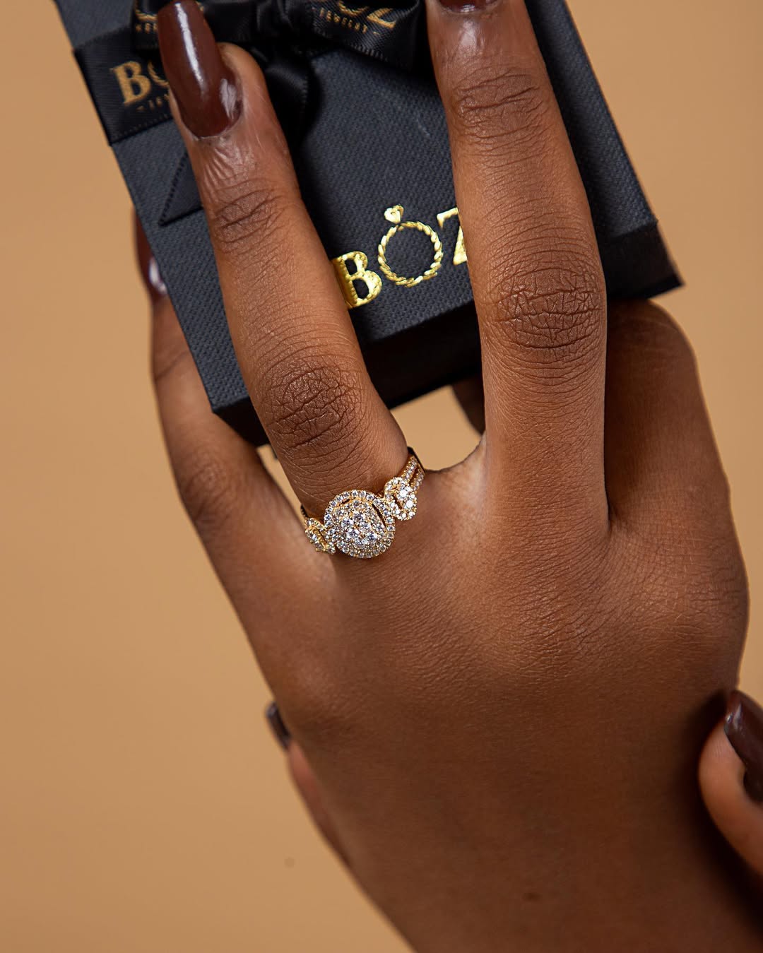 Regina Oval Cut Natural Diamond  Cluster Bride Set in 18KT Gold