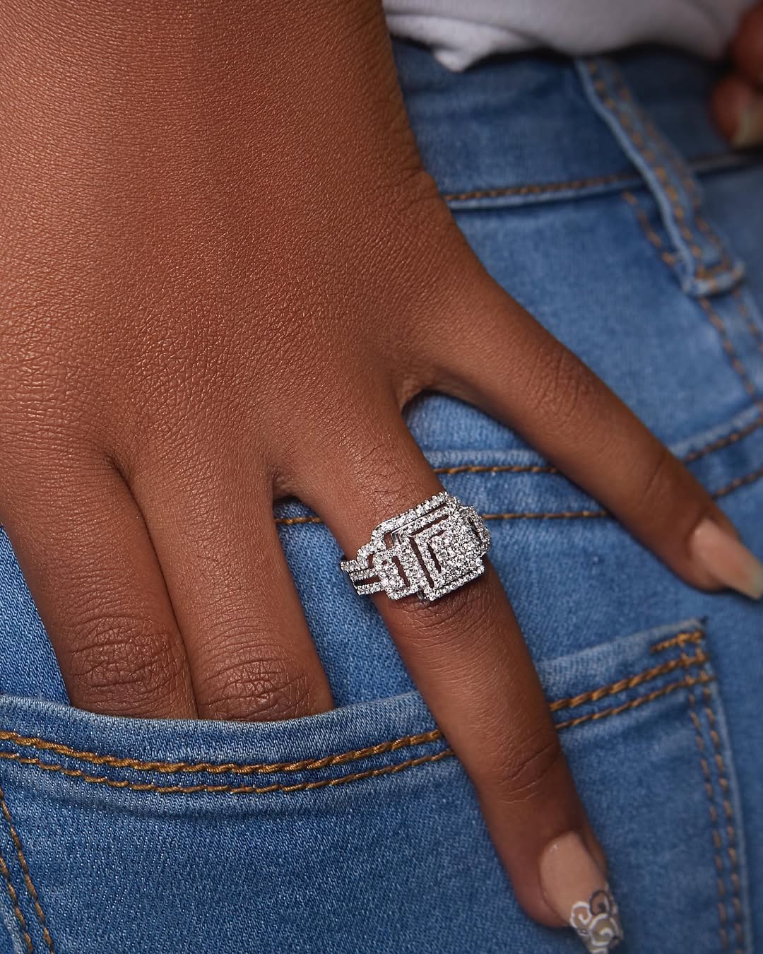 Regina Radiant Cut Natural Diamond Cluster Bride Set in 18K Gold