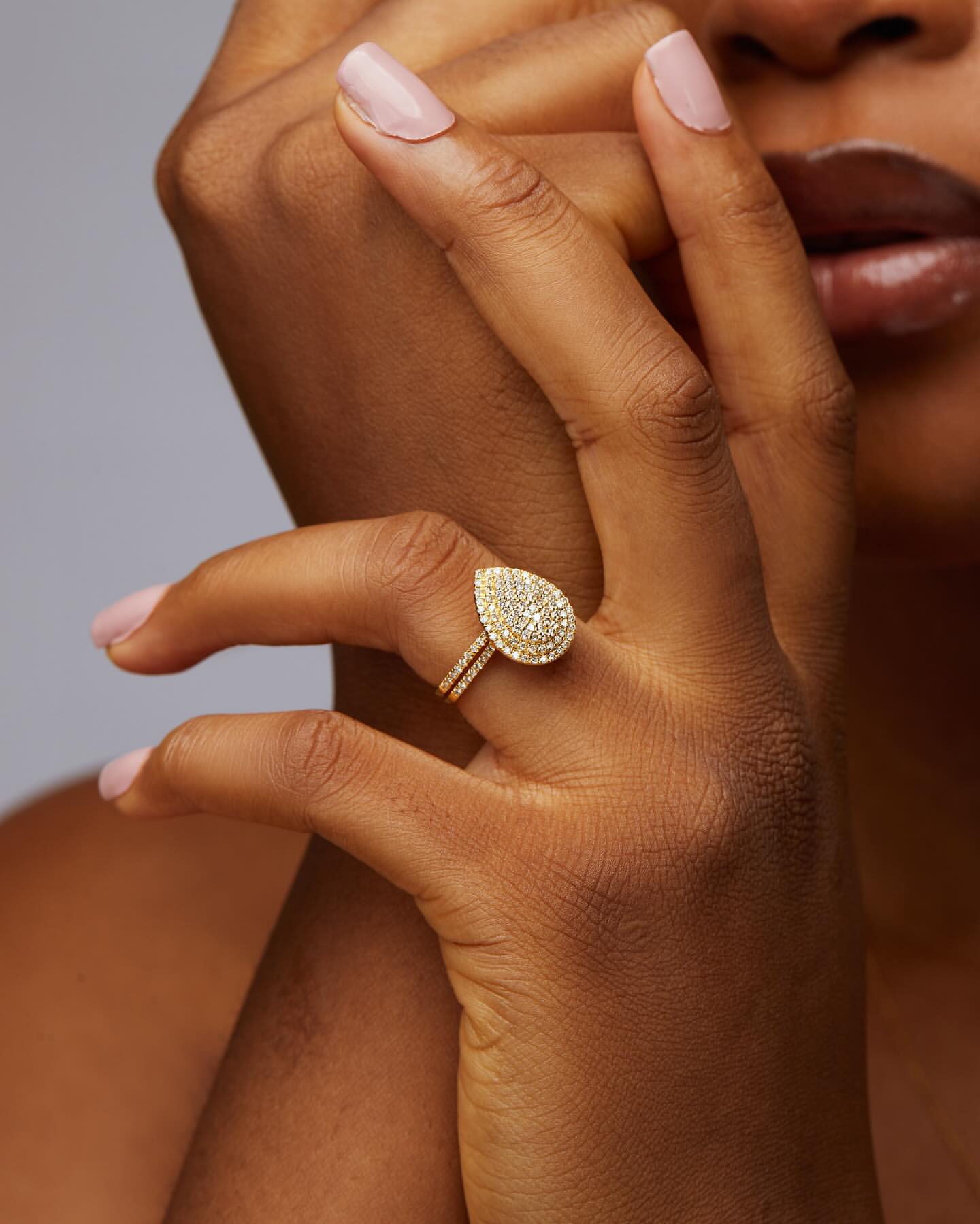 Mariam Pear Cut Natural Diamond Cluster Bride Set in 18K Gold