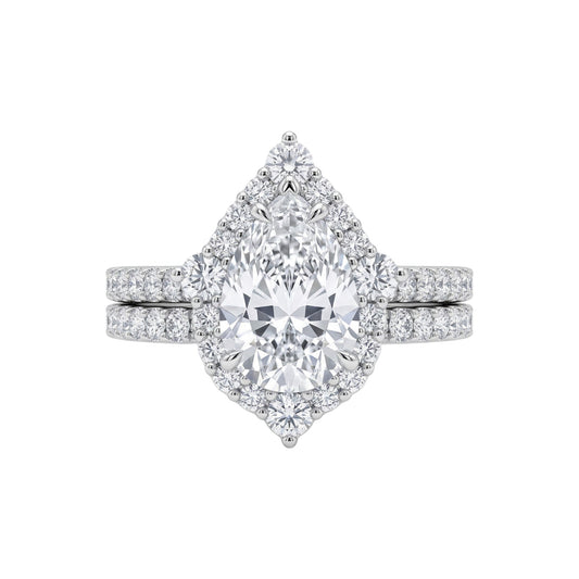 Quinn Pear Cut Moissanite Bride Set in 18K Gold